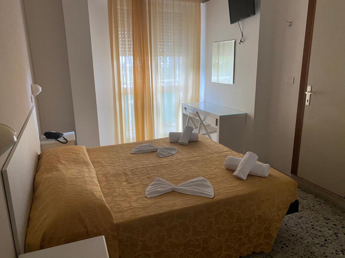 Hotel Modenese Riccione Kültér fotó