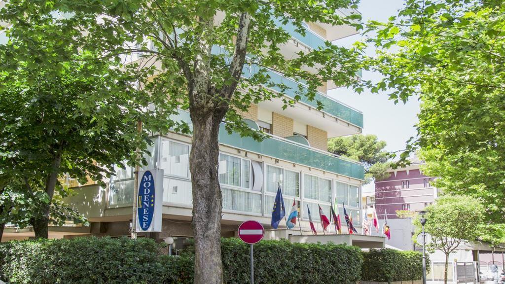 Hotel Modenese Riccione Kültér fotó